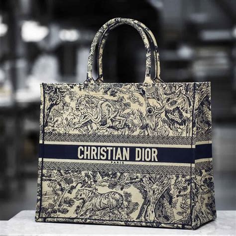 christian dior sac rose|Christian Dior book tote price.